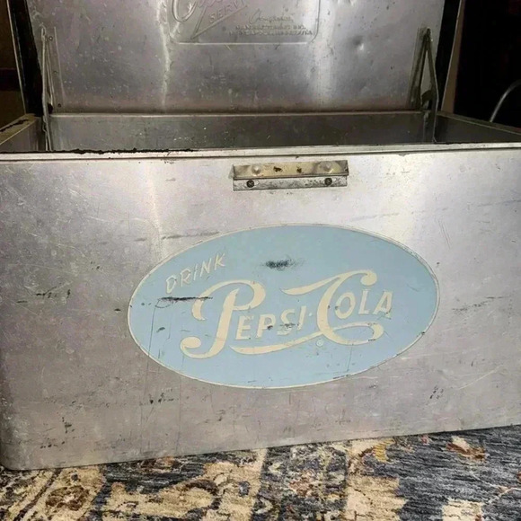 VINTAGE 1950’s ICONIC Cronstroms Pepsi Cola Logo Cooler Aluminum Ice Box Chest - Picture 3 of 16